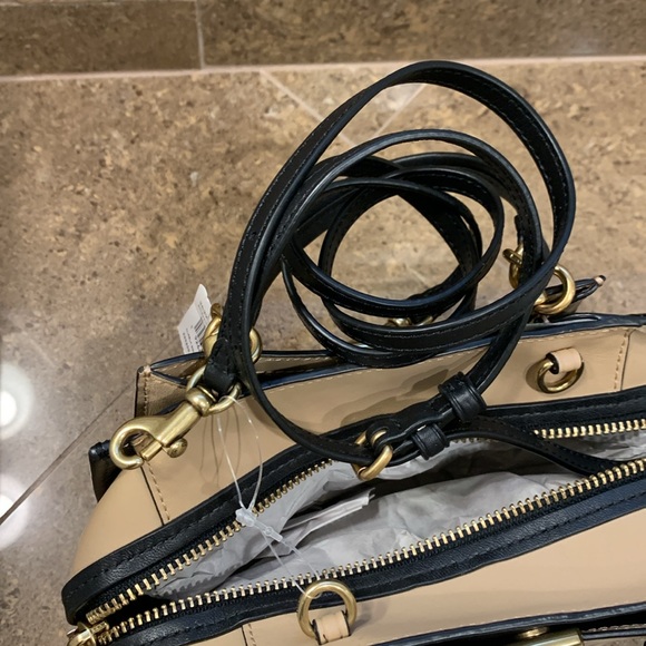 New with tags Coach mini handbag - Picture 4 of 8